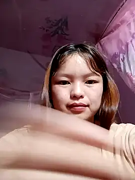 Snapshot of XoiXoi232 chatting on 09-08-25, 03:11 XoiXoi232 online show from 09-08-25, 03:11