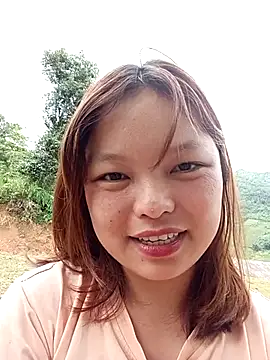 Snapshot of XoiXoi232 chatting on 09-24-25, 03:32 XoiXoi232 online show from 09-24-25, 03:32