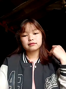 Snapshot of XoiXoi232 chatting on 10-26-25, 01:44 XoiXoi232 online show from 10-26-25, 01:44