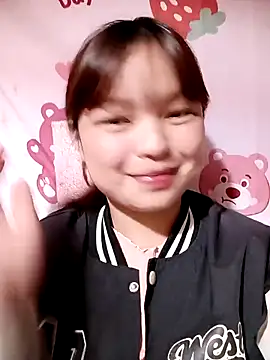 Snapshot of XoiXoi232 chatting on 10-27-25, 11:58 XoiXoi232 online show from 10-27-25, 11:58