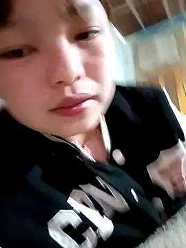 Snapshot of XoiXoi232 chatting on 11-21-25, 01:48 XoiXoi232 online show from 11-21-25, 01:48