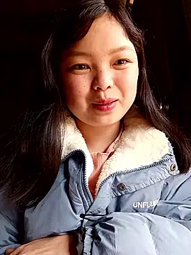 Snapshot of XoiXoi232 chatting on 01-17-26, 02:05 XoiXoi232 online show from 01-17-26, 02:05