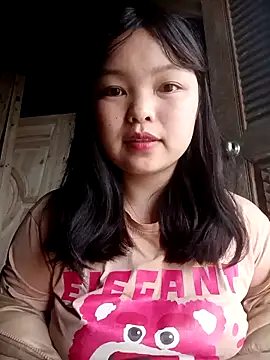 Snapshot of XoiXoi232 chatting on 02-15-26, 10:03 XoiXoi232 online show from 02-15-26, 10:03