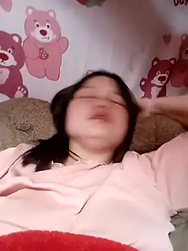 Snapshot of XoiXoi232 chatting on 02-18-26, 03:46 XoiXoi232 online show from 02-18-26, 03:46