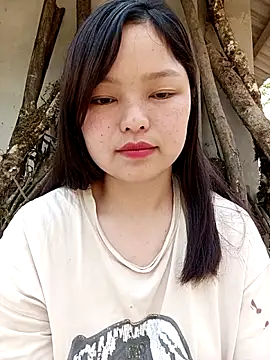 XoiXoi232 online show from 04-04-26, 01:04