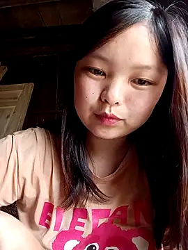 XoiXoi232 online show from 04-28-26, 05:12