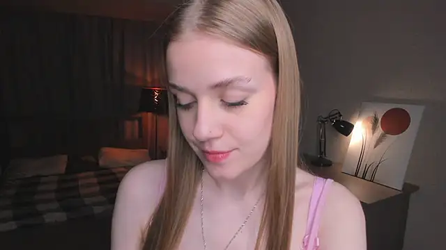 Snapshot of OdellaFrake chatting on 10-04-25, 07:45 OdellaFrake online show from 10-04-25, 07:45