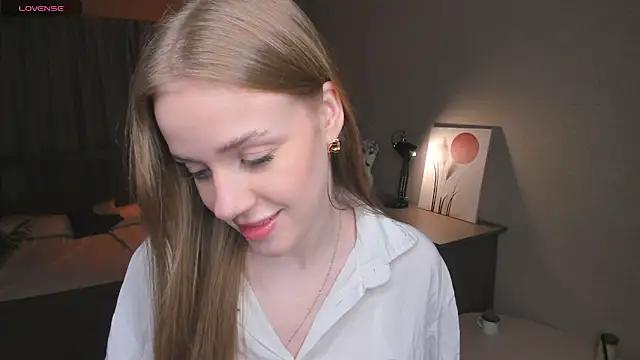 Snapshot of OdellaFrake chatting on 11-27-25, 07:27 OdellaFrake online show from 11-27-25, 07:27