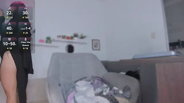 May hadi online show from 10-18-25, 12:17