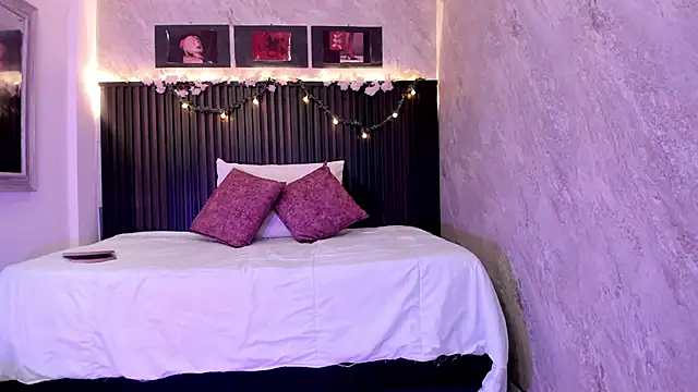 dark  nymph online show from 09-24-25, 11:46