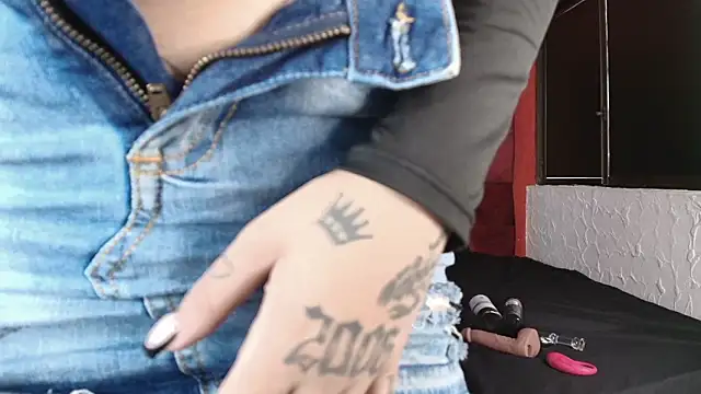 LilithVibe  online show from 02-02-26, 03:55