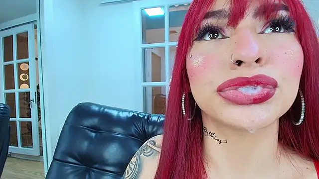 Snapshot of miss___abigail chatting on 10-15-25, 06:08 miss abigail online show from 10-15-25, 06:08