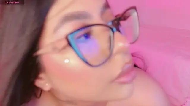 SophiieEvanss online show from 07-14-26, 03:33
