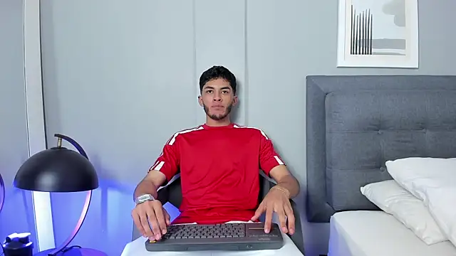 Tylerffoxx online show from 02-27-26, 09:37