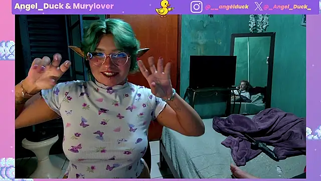 Angel Duck online show from 05-25-26, 10:16