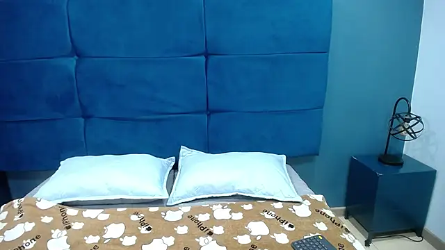 Jheampiiero online show from 09-18-25, 01:13