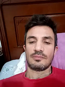 Snapshot of OGUZOZAN chatting on 09-12-25, 09:04 OGUZOZAN online show from 09-12-25, 09:04