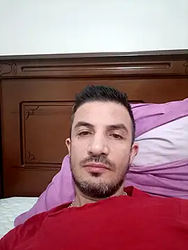 Snapshot of OGUZOZAN chatting on 10-18-25, 02:14 OGUZOZAN online show from 10-18-25, 02:14