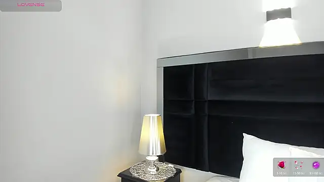 CarolineLee  online show from 02-27-26, 10:32