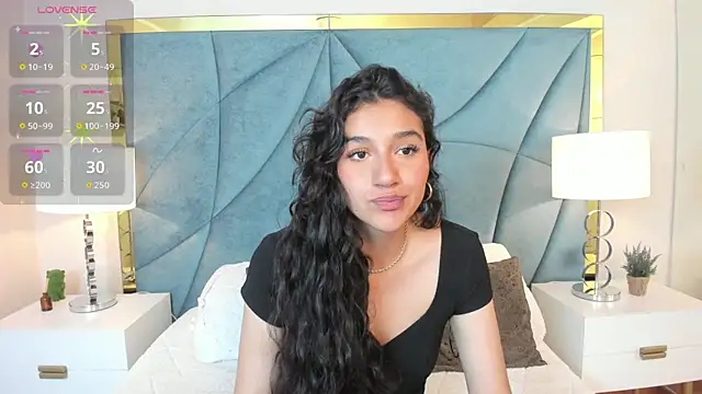 Snapshot of ValentiinaCruz chatting on 09-14-25, 06:29 ValentiinaCruz online show from 09-14-25, 06:29