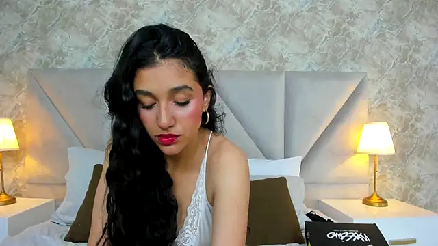 Snapshot of ValentiinaCruz chatting on 10-12-25, 05:34 ValentiinaCruz online show from 10-12-25, 05:34