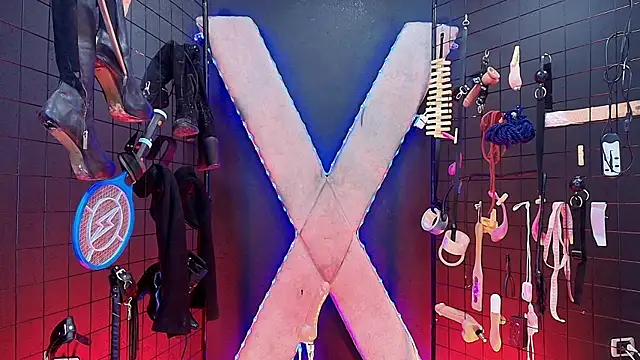 Veronica bdsm online show from 04-07-26, 12:38