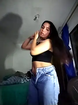 Snapshot of NatashaRose18 chatting on 11-05-25, 06:52 NatashaRose18 online show from 11-05-25, 06:52