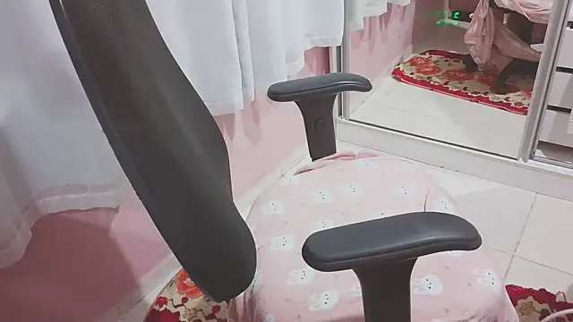  SexyPetite  online show from 07-16-26, 09:15
