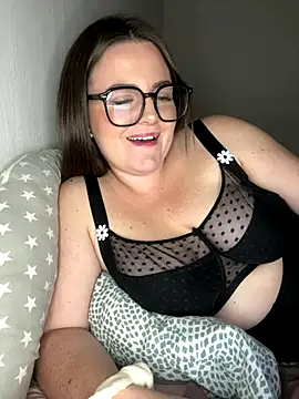 whitequeen xxx online show from 10-02-25, 09:11