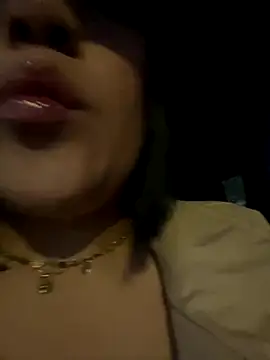 Snapshot of caroline__muller chatting on 09-25-25, 10:30 caroline muller online show from 09-25-25, 10:30