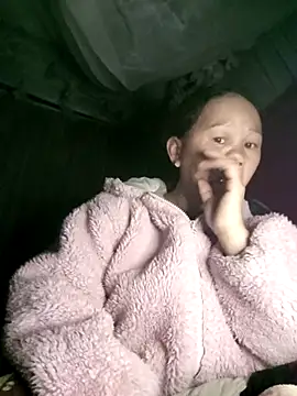 MaiHoa69 online show from 12-20-25, 09:55