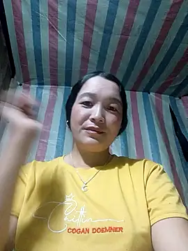 Snapshot of Bliss_rose chatting on 09-29-25, 02:38 Bliss rose online show from 09-29-25, 02:38