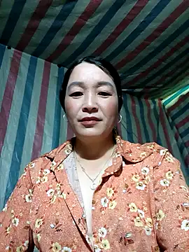 Snapshot of Bliss_rose chatting on 10-26-25, 01:55 Bliss rose online show from 10-26-25, 01:55