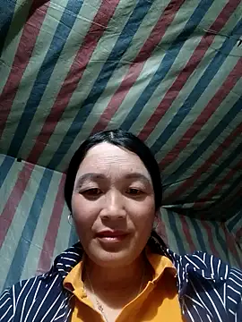 Snapshot of Bliss_rose chatting on 11-15-25, 10:23 Bliss rose online show from 11-15-25, 10:23