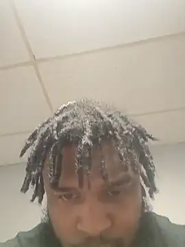 Snapshot of Longthickdick33 chatting on 11-04-25, 05:01 Longthickdick33 online show from 11-04-25, 05:01