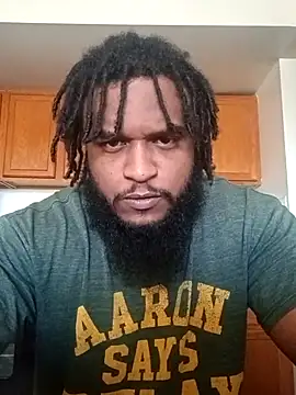 Snapshot of Longthickdick33 chatting on 03-17-26, 03:59 Longthickdick33 online show from 03-17-26, 03:59