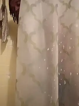 Snapshot of Longthickdick33 chatting on 03-19-26, 10:52 Longthickdick33 online show from 03-19-26, 10:52