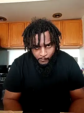 Snapshot of Longthickdick33 chatting on 03-26-26, 01:17 Longthickdick33 online show from 03-26-26, 01:17