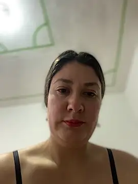 Snapshot of Abby-LS chatting on 11-14-25, 12:04 Abby-LS online show from 11-14-25, 12:04