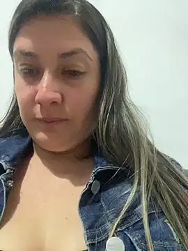 Snapshot of Abby-LS chatting on 12-14-25, 11:20 Abby-LS online show from 12-14-25, 11:20