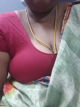 Snapshot of TAMIL_ELAKKIYA chatting on 06-22-26, 12:45 TAMIL ELAKKIYA online show from 06-22-26, 12:45