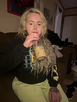 JuicyExxxperience online show from 02-26-26, 02:49