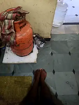 Snapshot of hotboy43339 chatting on 09-22-25, 03:19 hotboy43339 online show from 09-22-25, 03:19