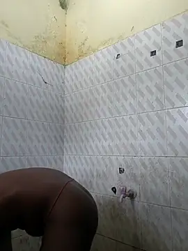 Snapshot of hotboy43339 chatting on 09-25-25, 05:22 hotboy43339 online show from 09-25-25, 05:22