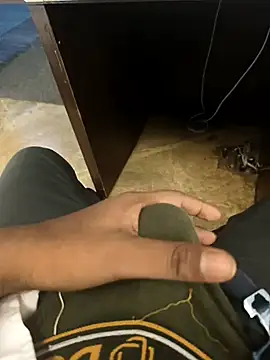 Snapshot of hotboy43339 chatting on 10-20-25, 02:45 hotboy43339 online show from 10-20-25, 02:45