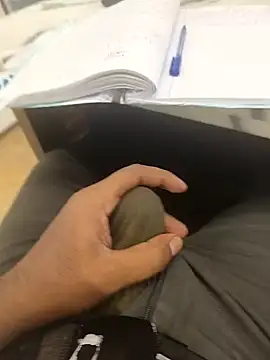 Snapshot of hotboy43339 chatting on 10-22-25, 03:29 hotboy43339 online show from 10-22-25, 03:29