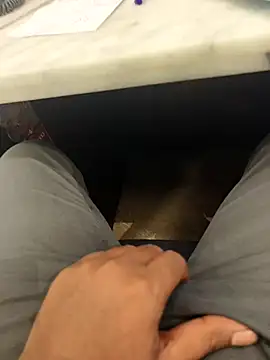 Snapshot of hotboy43339 chatting on 11-27-25, 06:48 hotboy43339 online show from 11-27-25, 06:48