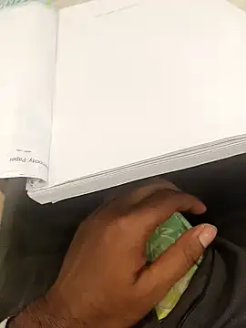 Snapshot of hotboy43339 chatting on 12-05-25, 03:48 hotboy43339 online show from 12-05-25, 03:48