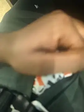 Snapshot of hotboy43339 chatting on 12-23-25, 09:40 hotboy43339 online show from 12-23-25, 09:40