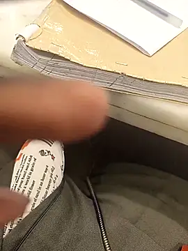 Snapshot of hotboy43339 chatting on 01-06-26, 03:43 hotboy43339 online show from 01-06-26, 03:43